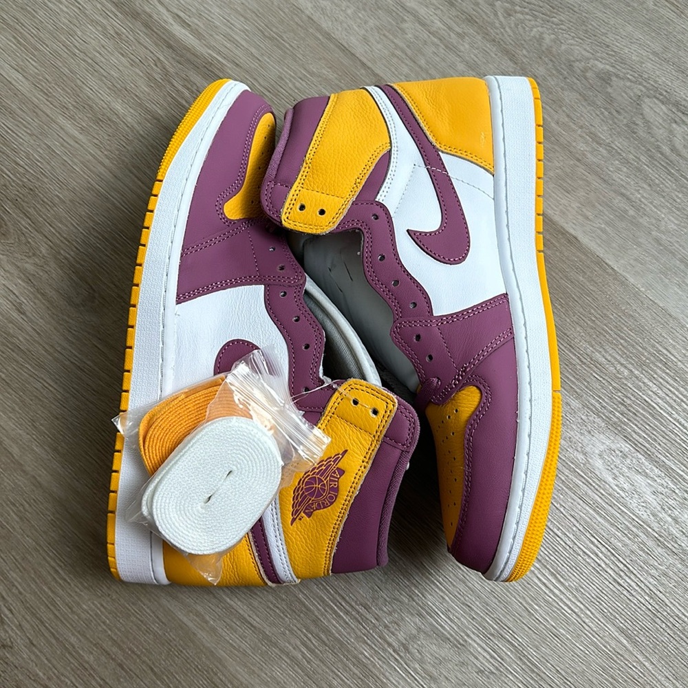 Jordan Retro 1 Bordeaux